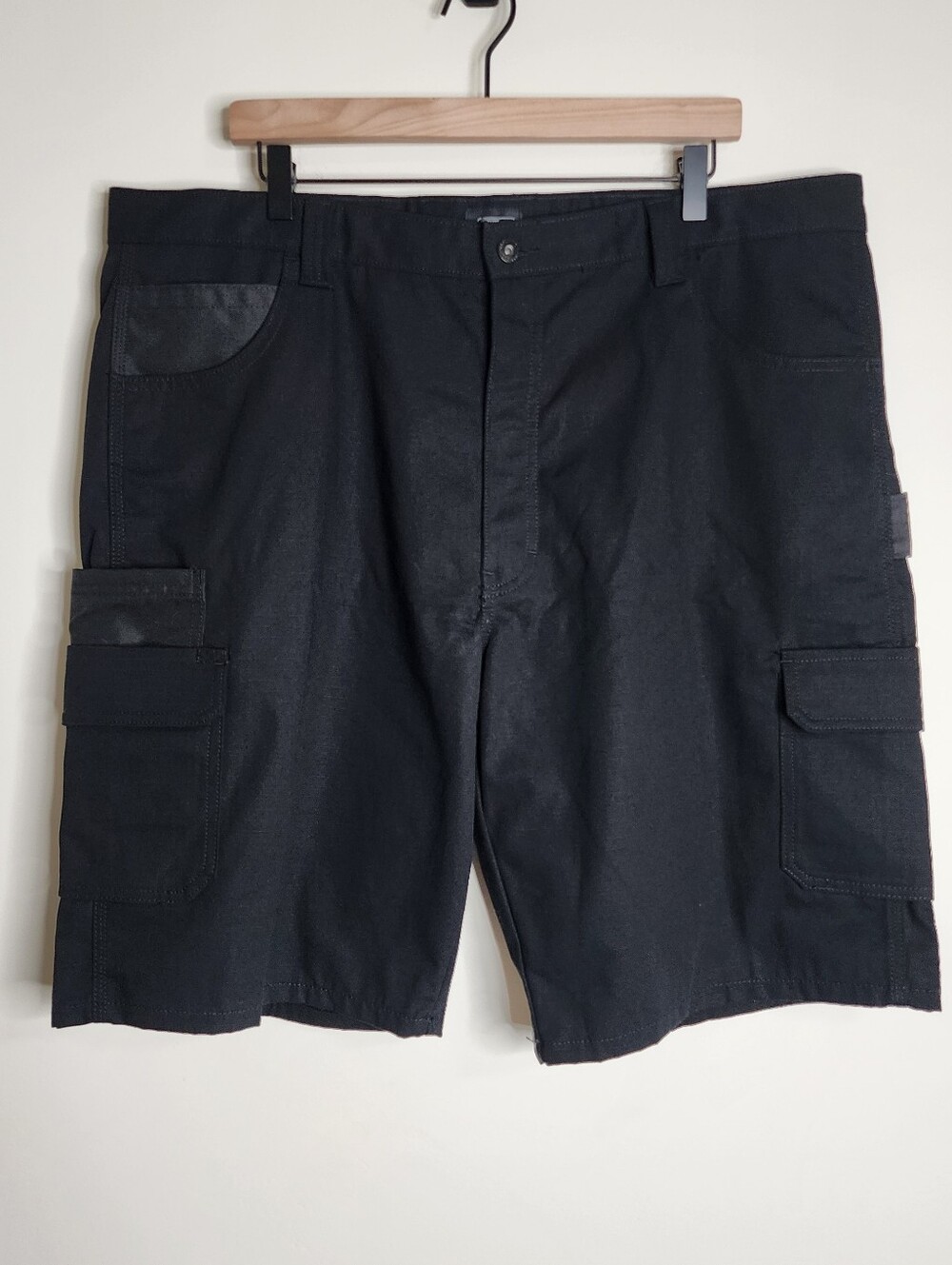 Dickies Men's Black Citton Blend Cargo Shorts Sz 40 Workwear Casual NWOT